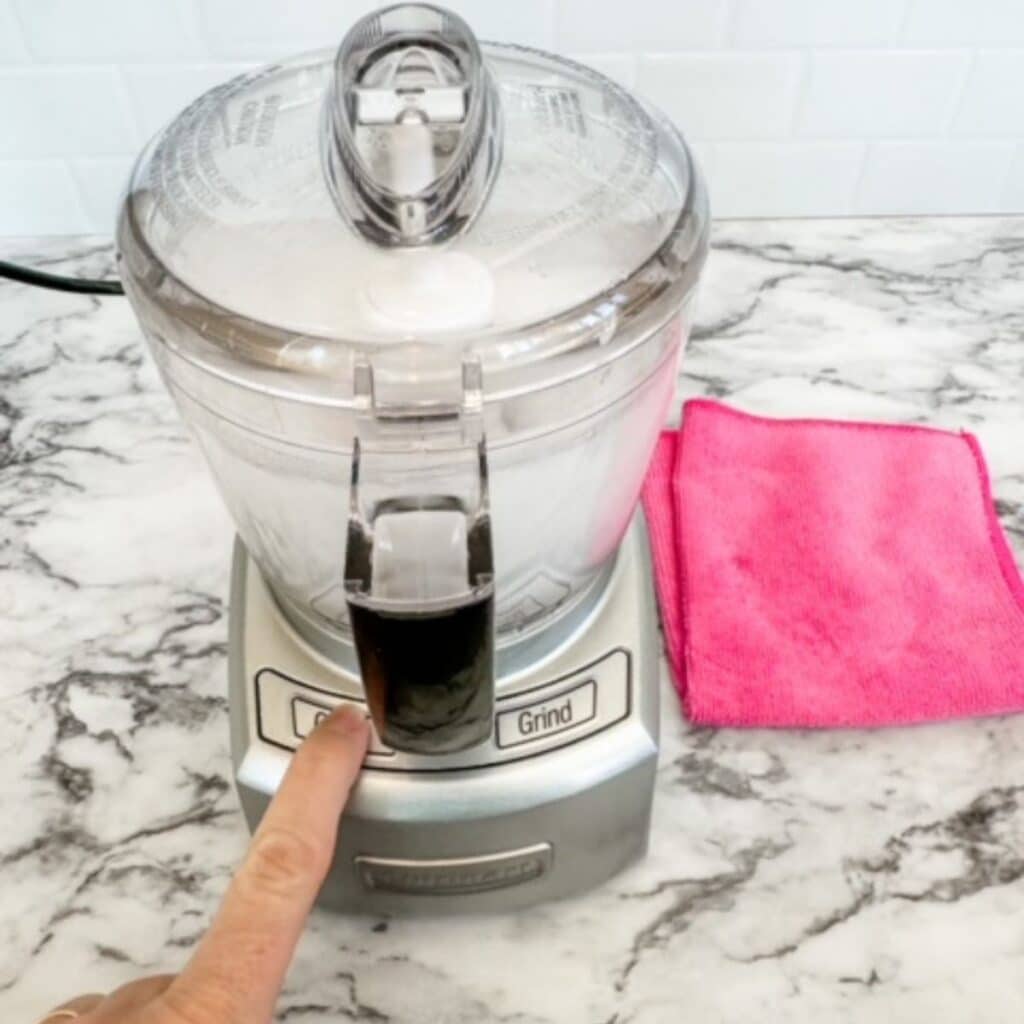 clean food processor