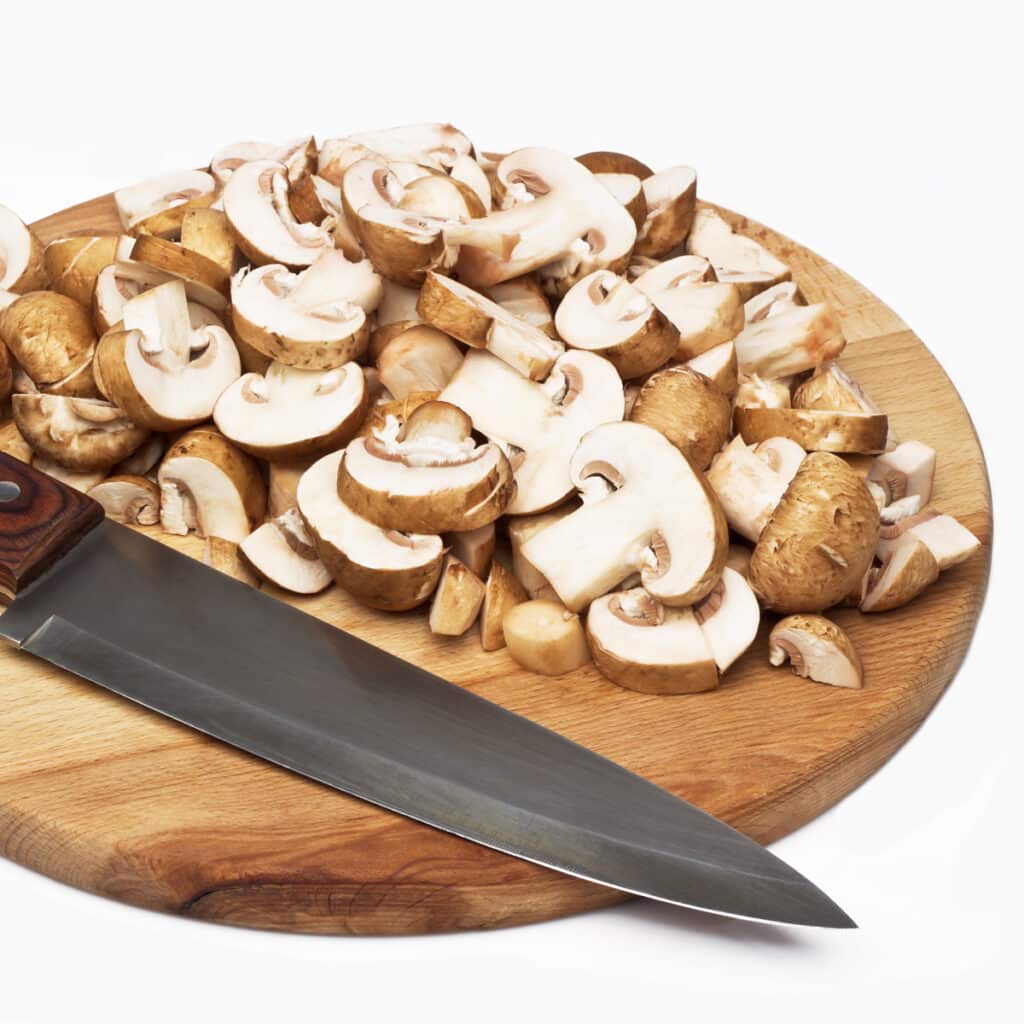 cutting mushrooms before freezing them