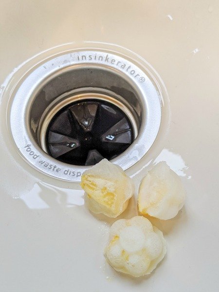 homemade garbage disposal cleaner