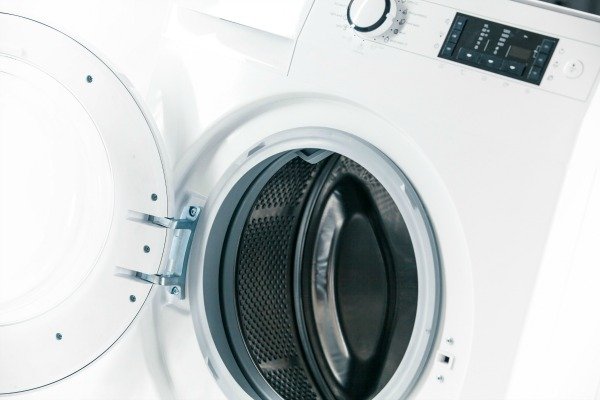 using a washing machine to sanitize laundry