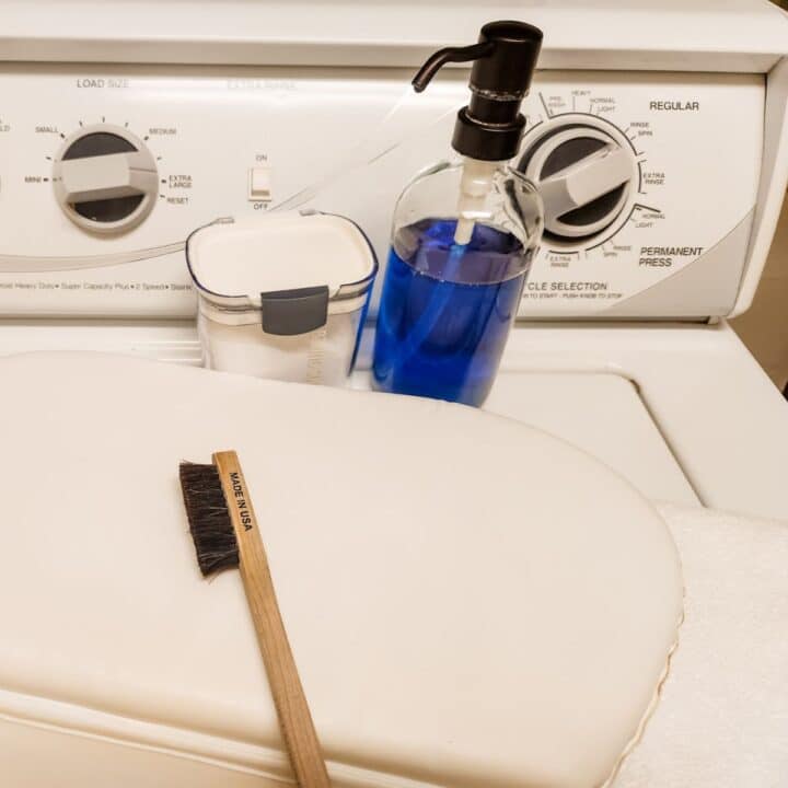 how-to-clean-a-bath-pillow-frugally-blonde