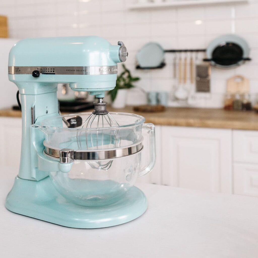 appliances left on kitchen counter